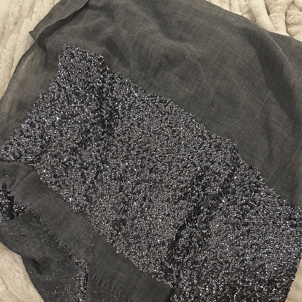 Anthropologie Elegant Gray and Silver Sequin Women's Scarf